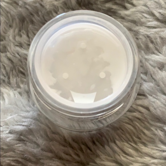 MAKE UP FOR EVER Ultra HD Loose Powder - Picture 4 of 5